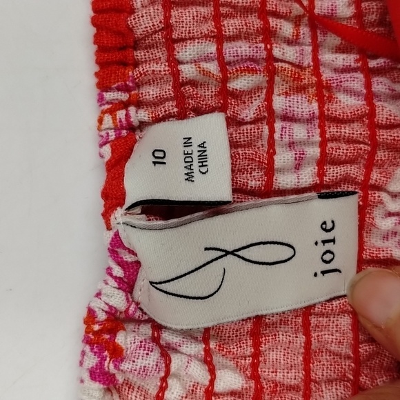 Joie Red Floral Smocked Crop Top Size 10 - Picture 7 of 8